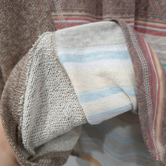 JODY CALI Colorful Native Aztec Striped Long Sleeve, French Terry, Lace, XL - Picture 14 of 16